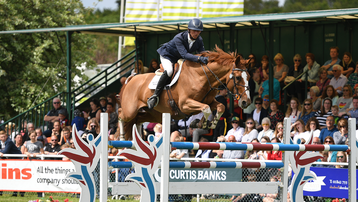 What to wear for showjumping