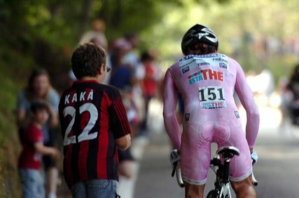 Danilo Di Luca (Liquigas) with fan support.