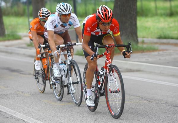 Fumiyuki Beppu (Team RadioShack) in the lead