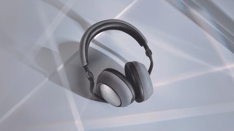 Bowers & Wilkins PX7 on gray background