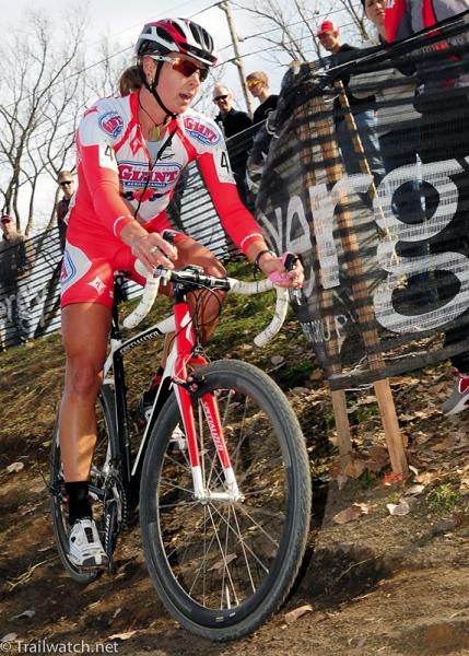 Meredith Miller (California Giant Berry) racing in fifth place