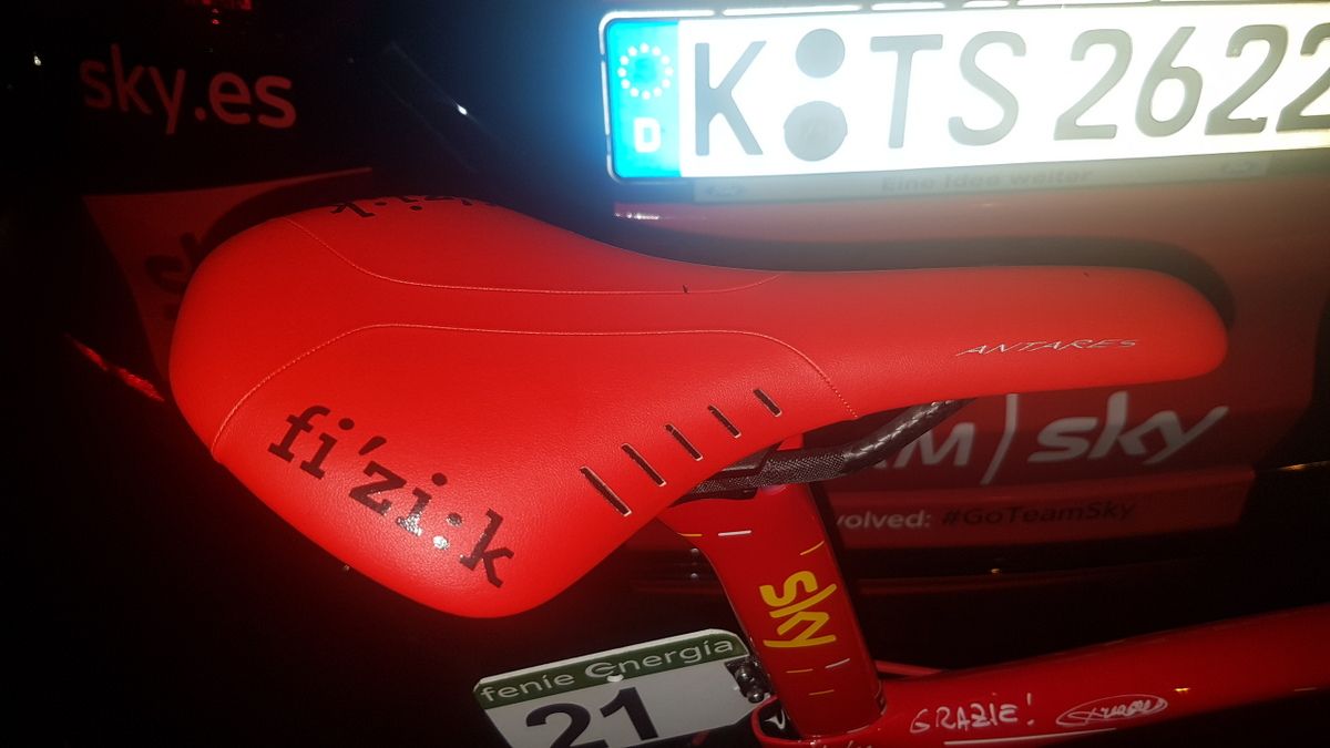 A Fizik Antares in custom red for Froome following his Vuelta a Espana victory
