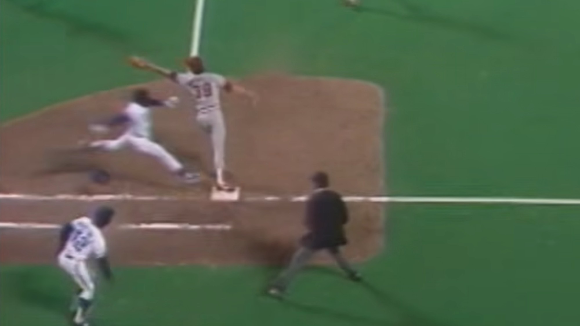 Orta being called safe by Don Denkinger in Game 6 of the 1985 World Series.