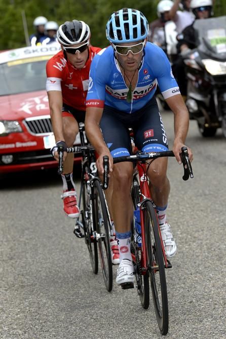 Jack Bauer (Garmin-Sharp) leads Martin Elmiger (IAM Cycling) in the breakaway on stage 15 of the Tour de France