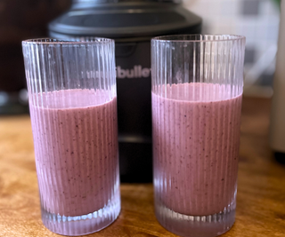 Berry smoothies made by the Nutribullet SmartSense Combo