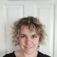 Emma Pattee's avatar