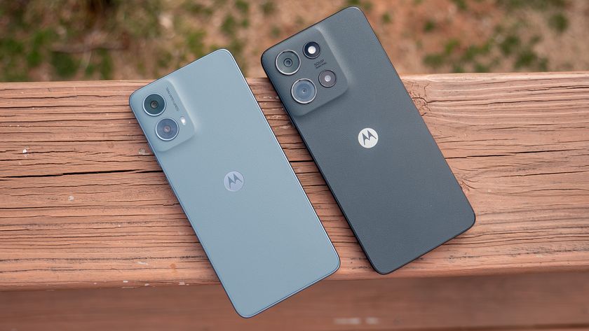 Comparing the backs of the blue Moto G 5G 2024 and the black Moto G 2025