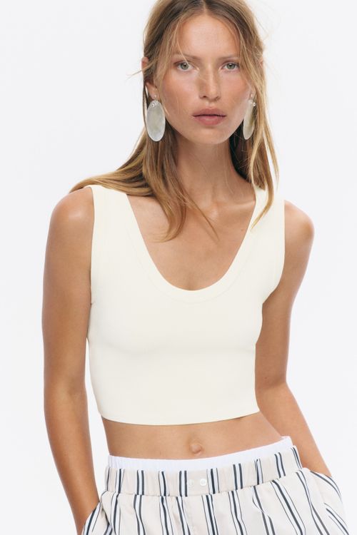 Cropped Fine-Knit Vest Top