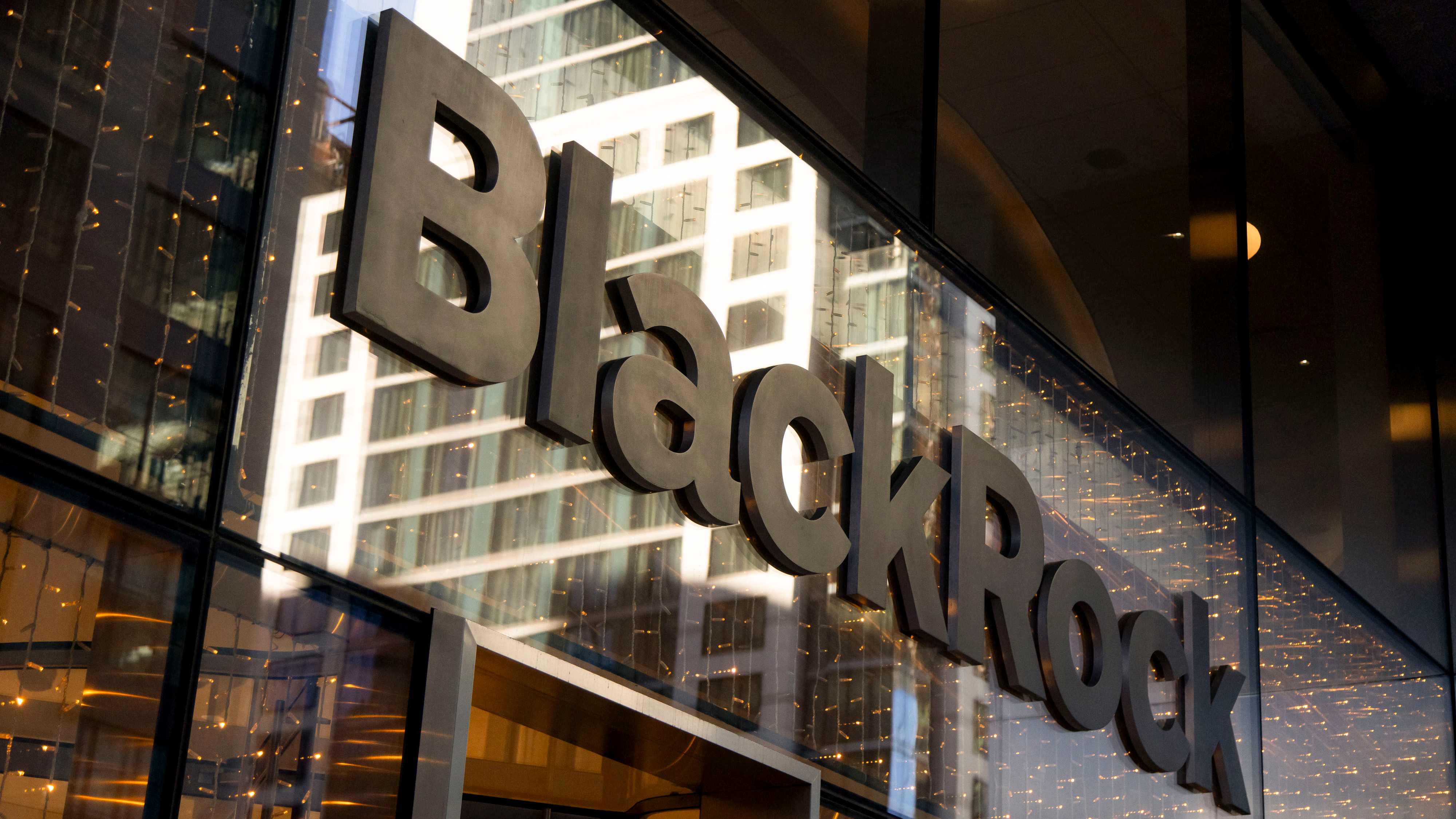 BlackRock headquarters logo