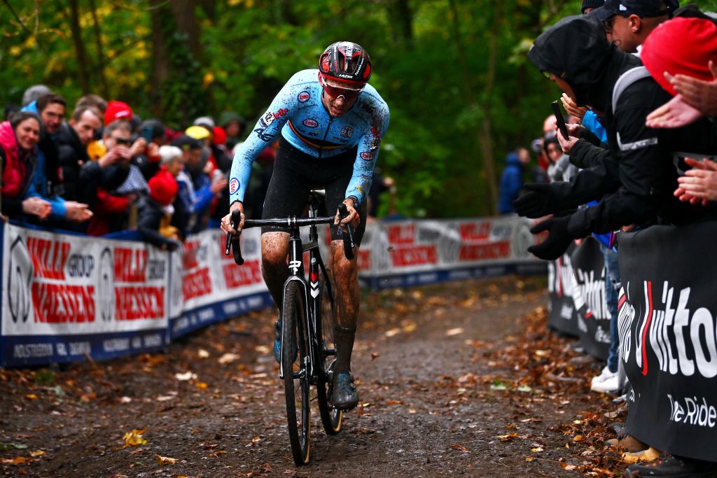 NAMUR BELGIUM NOVEMBER 06 Michael Vanthourenhout of Belgium competes during the 20th UEC European Cyclocross Championships 2022 Mens Elite EuroCross22 on November 06 2022 in Namur Belgium Photo by Luc ClaessenGetty Images