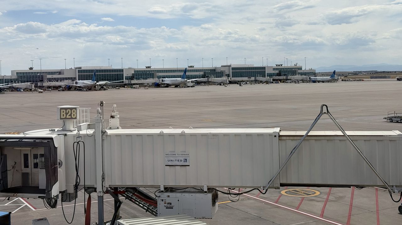 The new United Club at Denver International Airport Terminal B, near Gate 32.