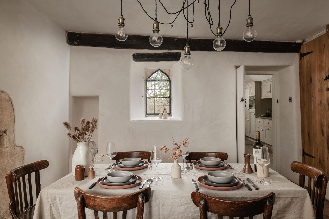 Picture-perfect country cottage