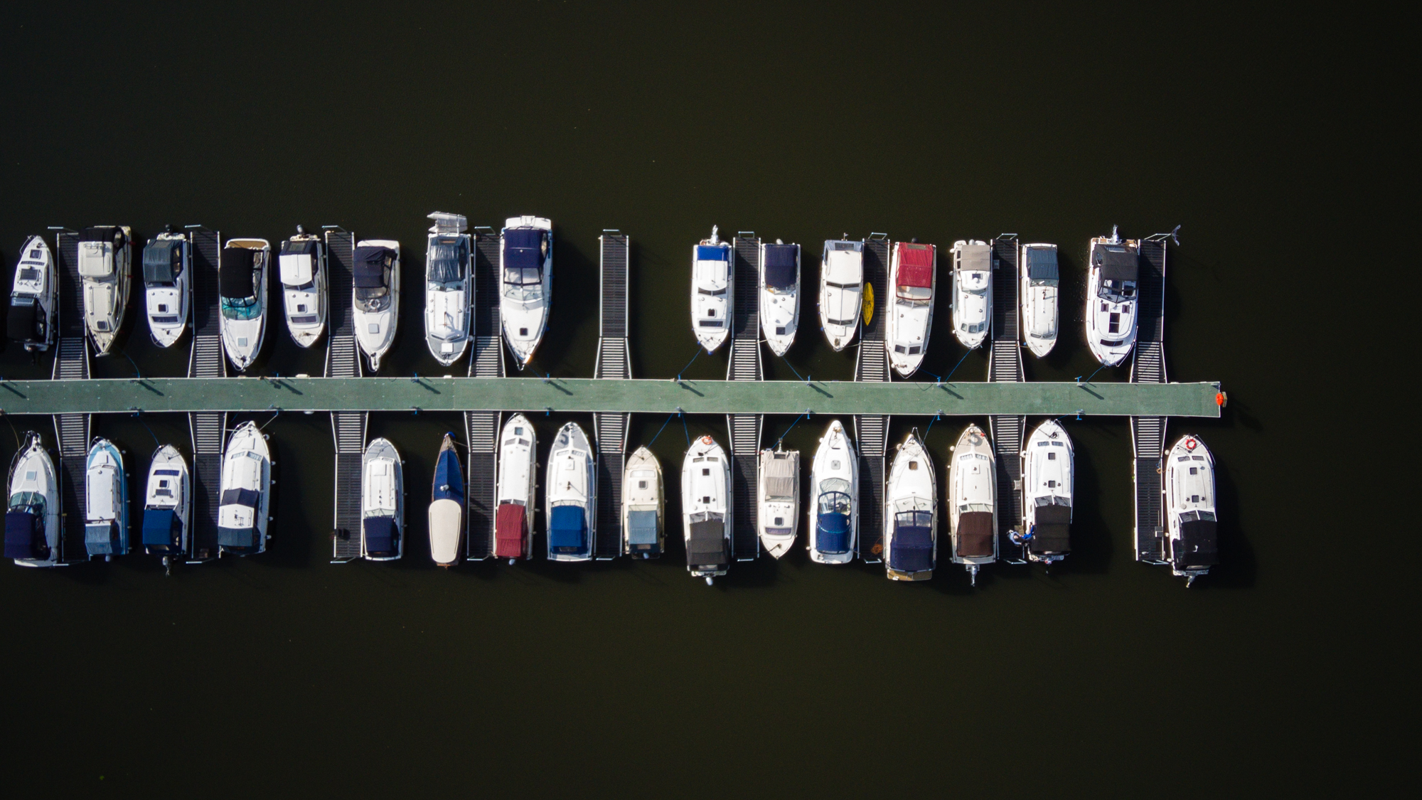 Photo of boats from above taken with the Potensic Atom drone