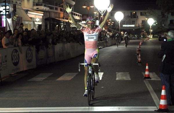 Ivan Basso wins the post-Giro criterium in Arona