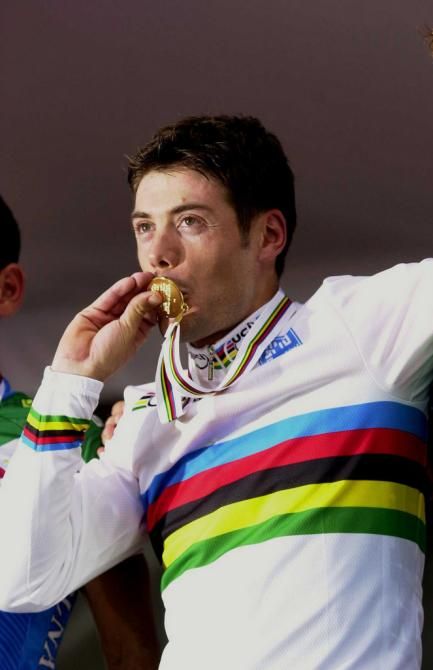 &Oacute;scar Freire (Spain) got pretty used to collecting rainbow jerseys