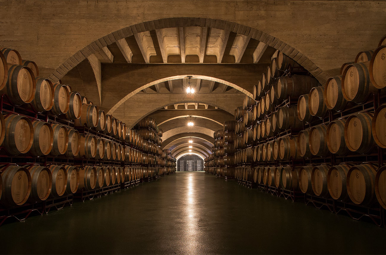 Bodegas Corral barrel room