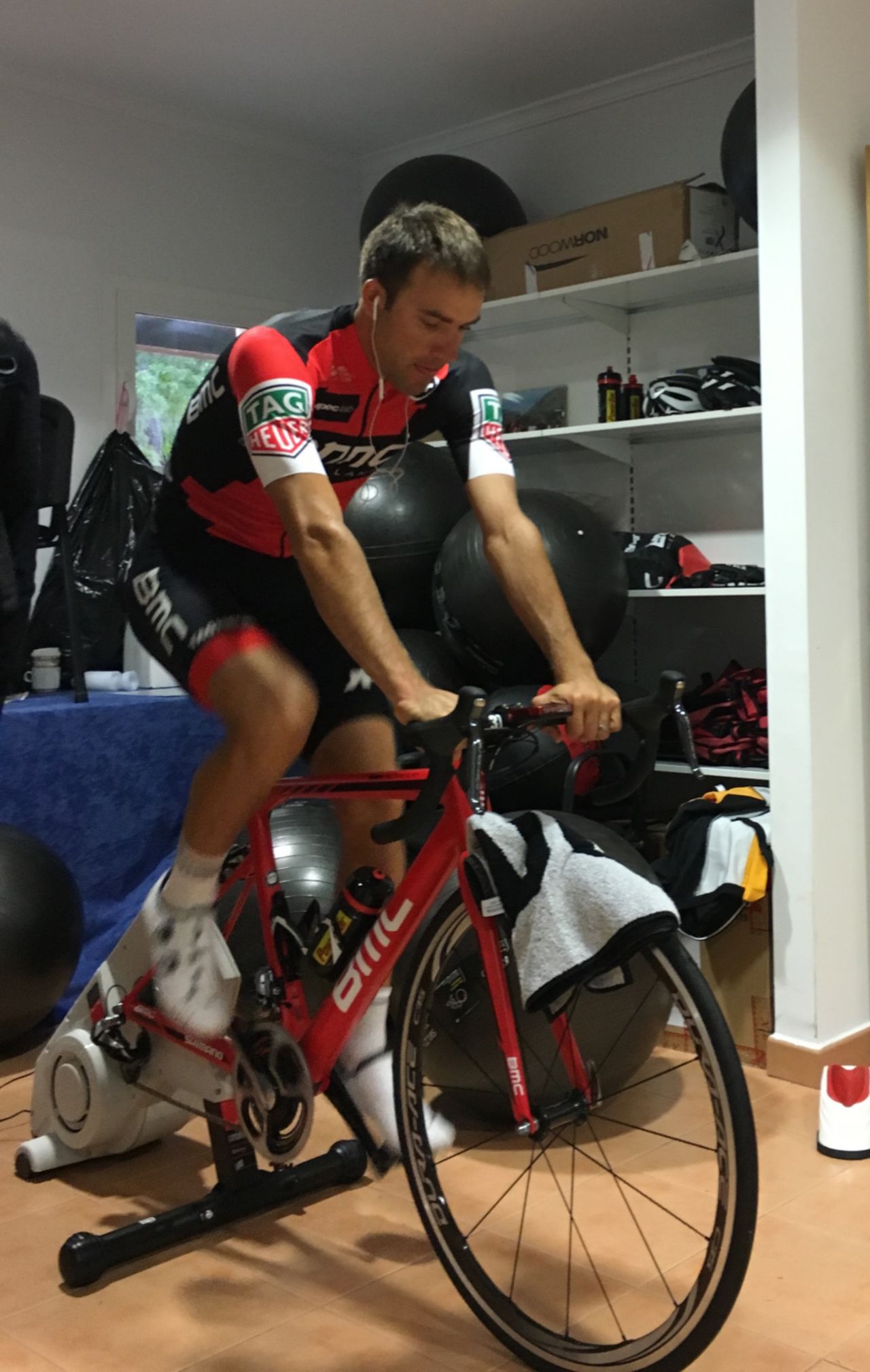 Ama&euml;l Moinard trains on the rollers