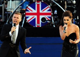 Gary Barlow, Cheryl Cole triumph at Jubilee gig