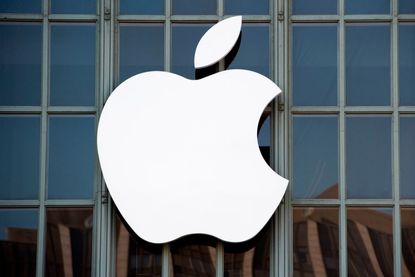 Apple hits $1 trillion in market value.