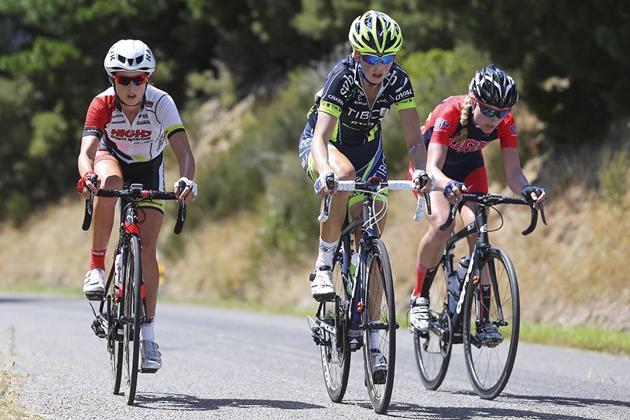 Ellen Skerritt, Jo Hogan and Tayler Wiles went of the front but it only lasted one lap