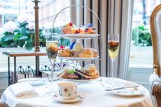 Afternoon tea at Egerton House Hotel 