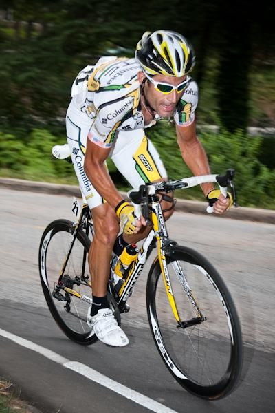 George Hincapie (Columbia-HTC) on the way to his win.
