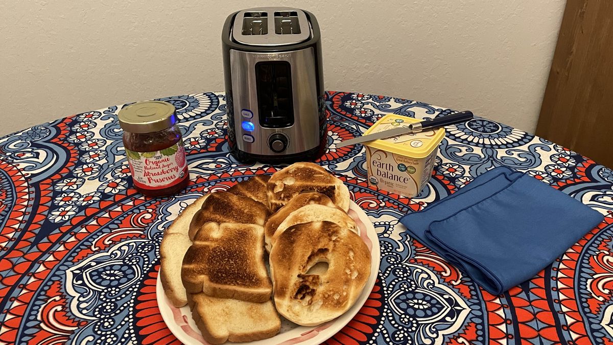 Hamilton Beach 2 Slice Extra Wide Slot Toaster with bagels