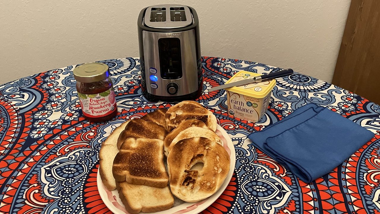 Hamilton Beach 2 Slice Extra Wide Slot Toaster with bagels