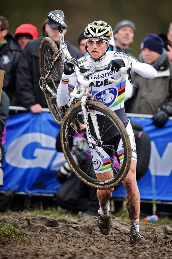Zdenek Stybar led the race solo, but faded to fourth by the end