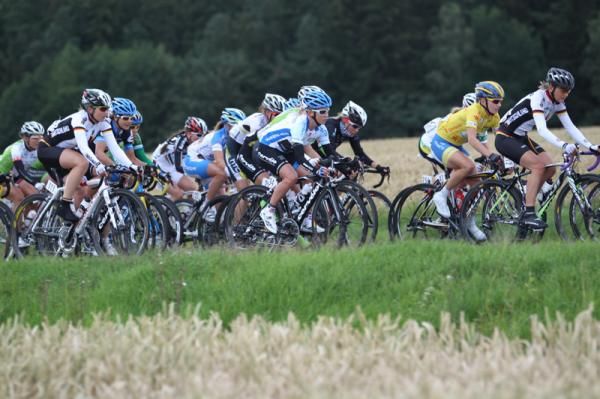 Yellow jersey, Emma Johansson (Hitec Products) and mountains leader, Emma Pooley (Garmin-Cervelo) in the bunch