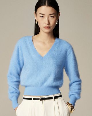 Brushed Cashmere Cropped V-Neck Sweater