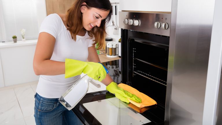 How to clean an oven – quickly and like a pro | Real Homes