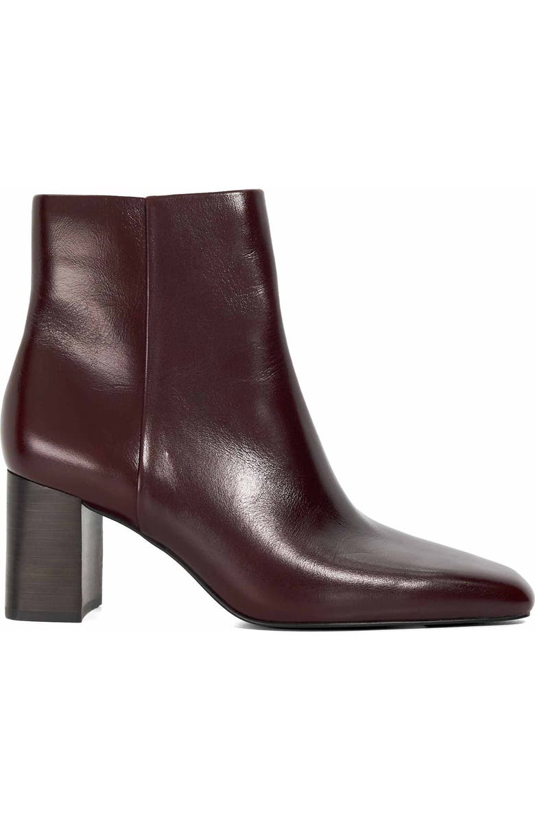 Panamas Block Heel Bootie