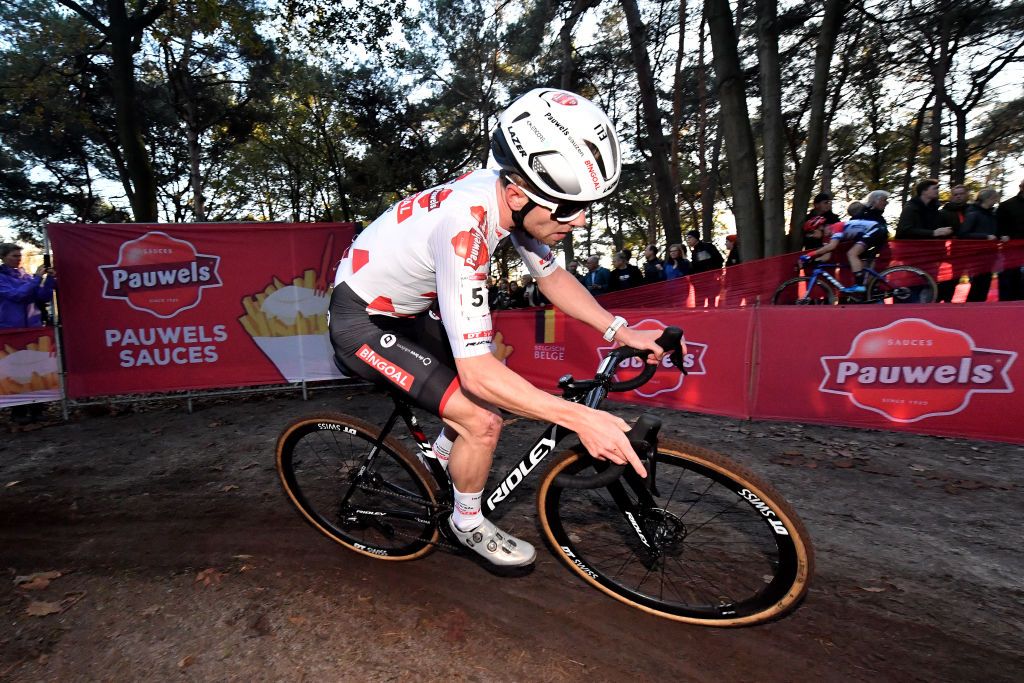 BERGEN NETHERLANDS NOVEMBER 13 Eli Iserbyt of Belgium and Team Pauwels Sauzen Bingoal competes during the 1st UCI Cyclocross World Cup Beekse Bergen 2022 Mens Elite CXWorldCup BeekseBergen Cyclocross on November 13 2022 in Bergen Netherlands Photo by Luc ClaessenGetty Images