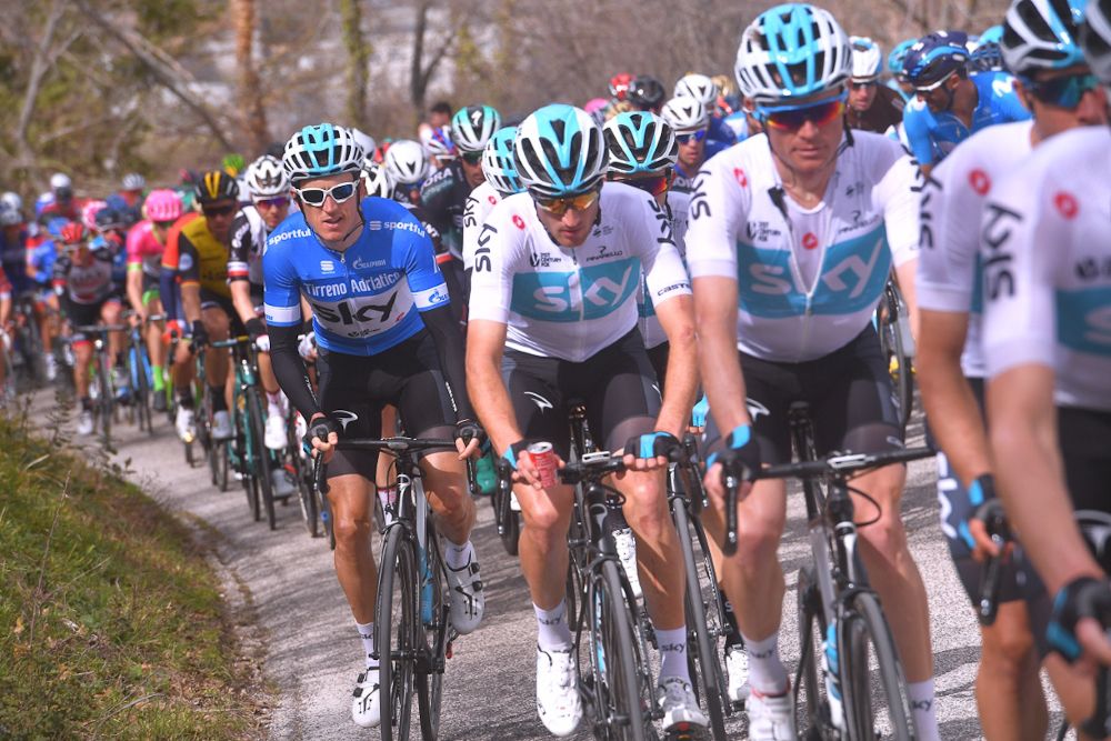 Geraint Thomas tucked into the Team Sky Train
