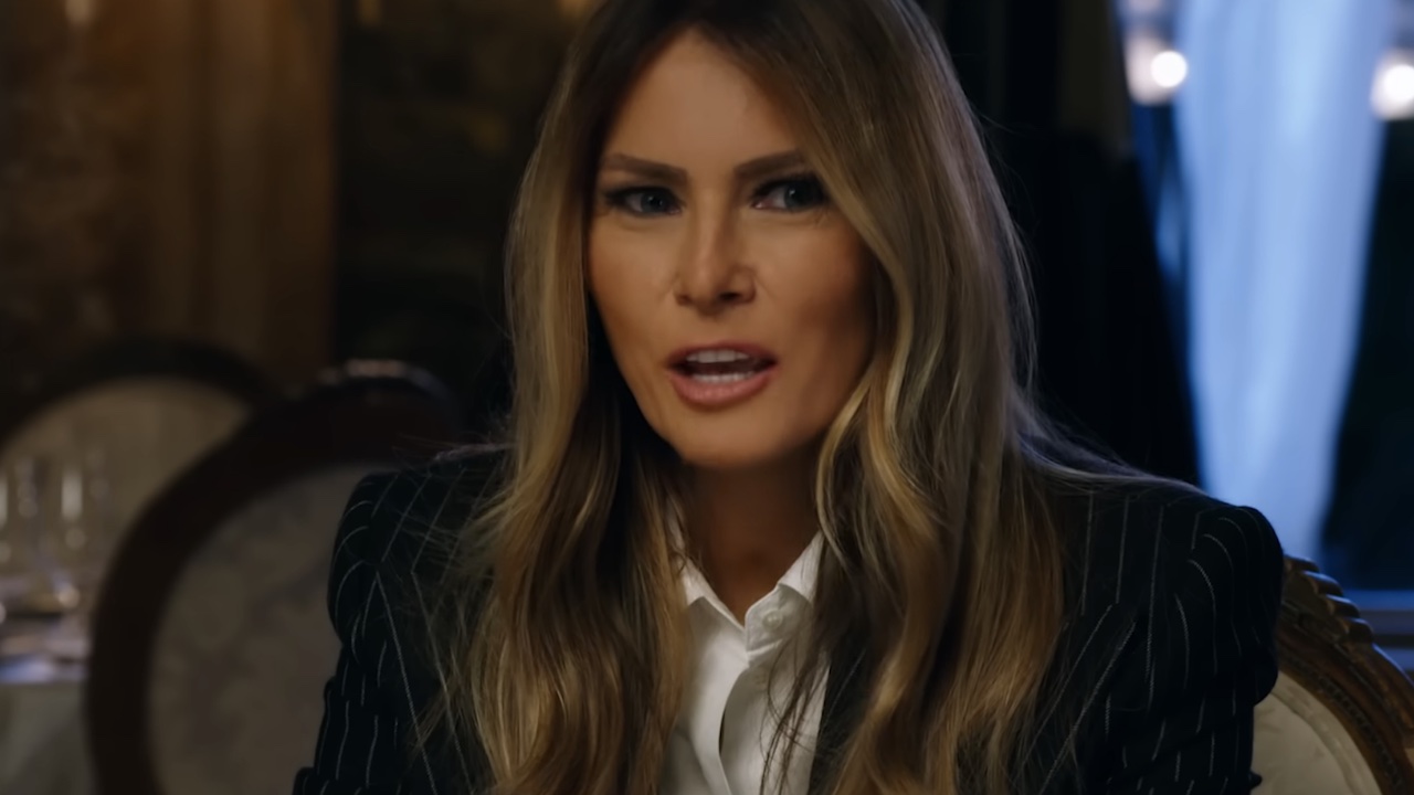 ドキュメンタリーの予告編でメラニアが安全かどうか尋ねる。