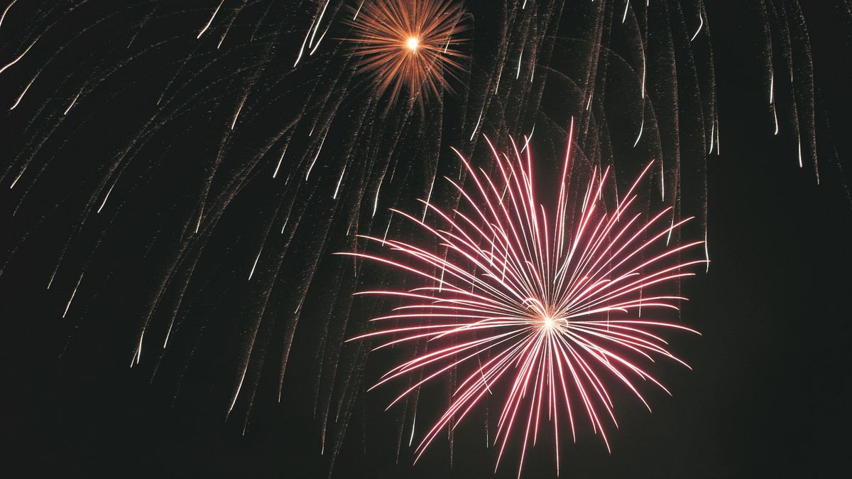 How to photograph fireworks with your phone TechRadar