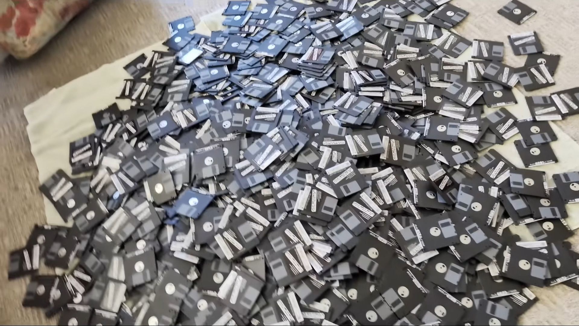 All it takes to run Factorio off 1,000 floppies is to code your own file system and a week to load the game