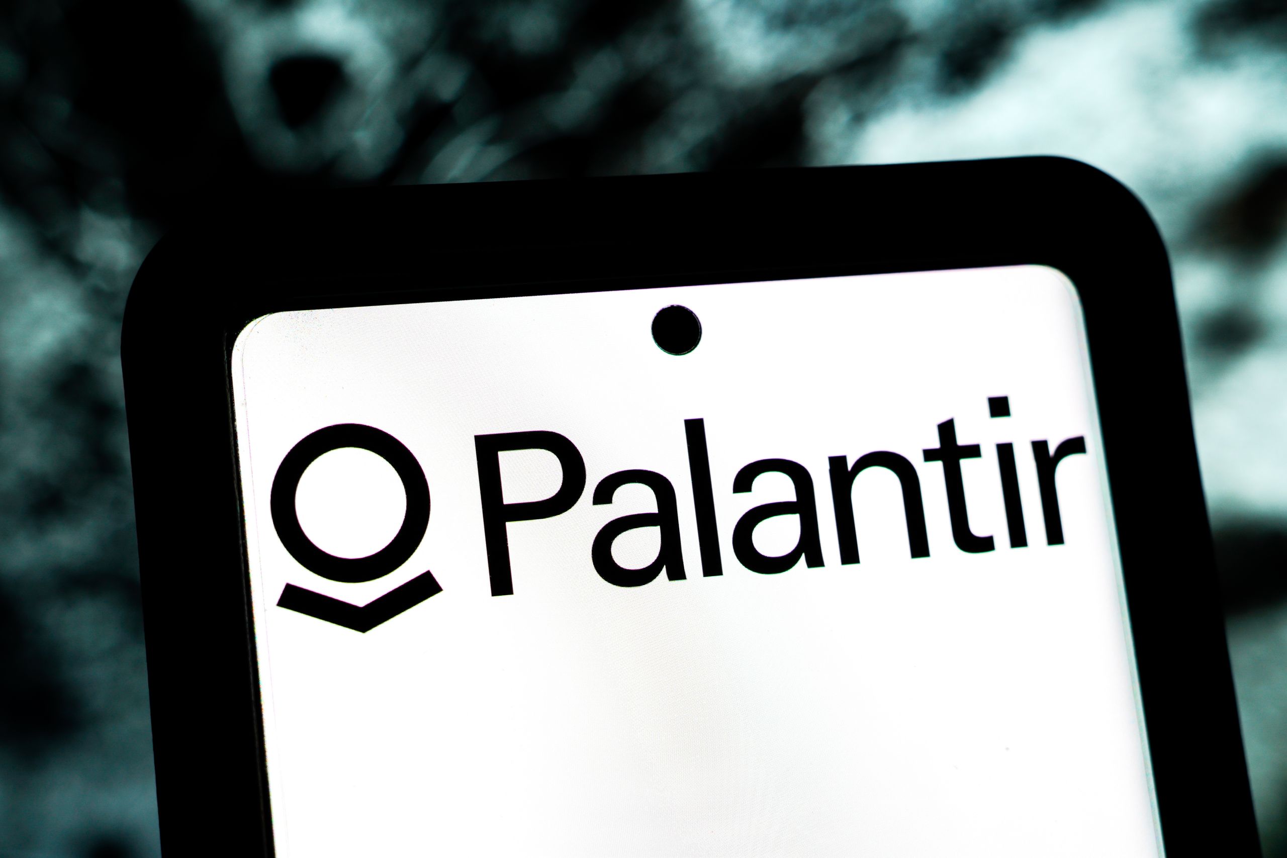 Palantir continuará trabajando para el Ministerio de Defensa del Reino Unido en un nuevo contrato de tres años: contrato de ‘análisis de datos’ de £240 millones adjudicado sin compra