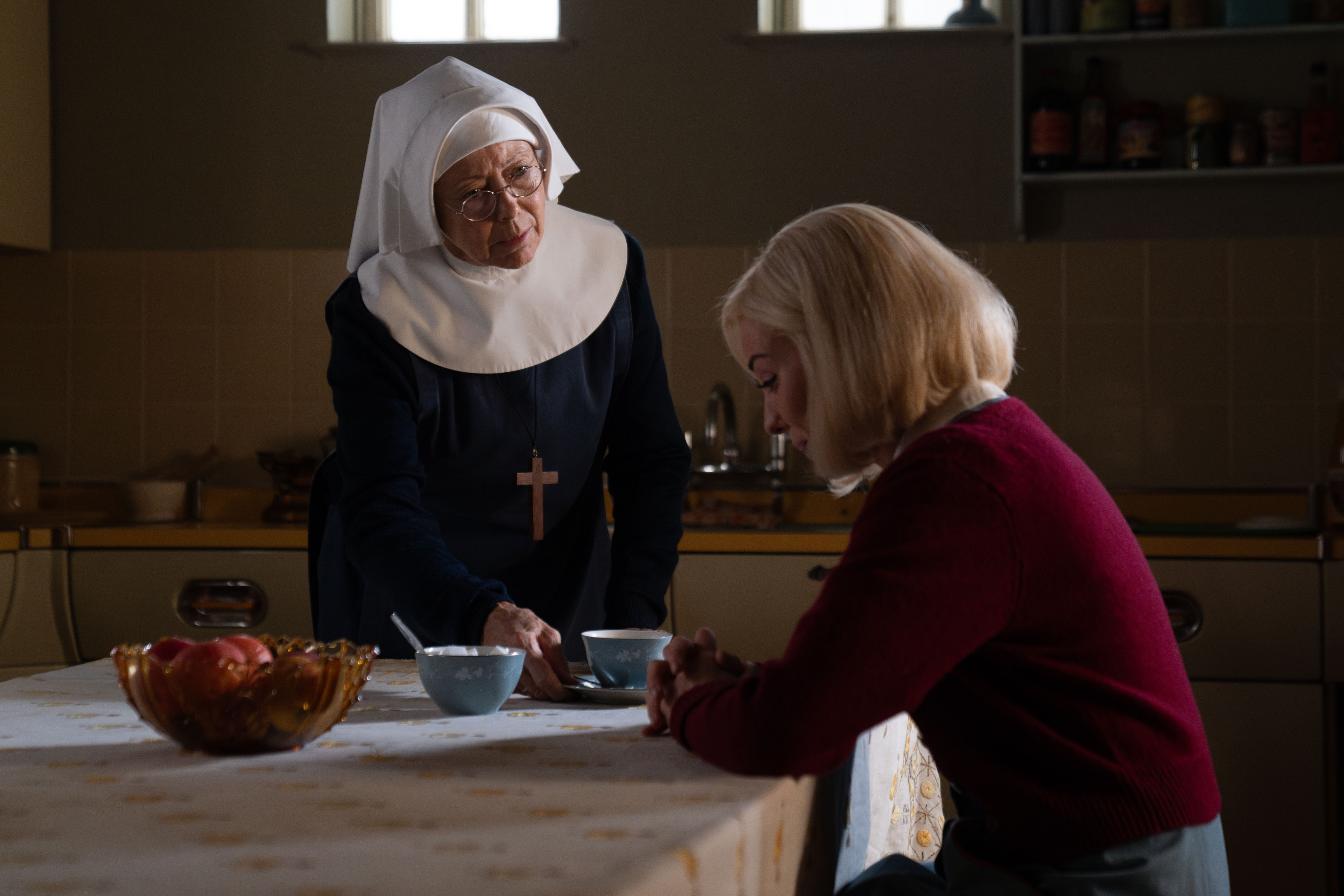 Sister Julienne (JENNY AGUTTER)Trixie Aylward (HELEN GEORGE) in Call the Midwife season 13