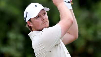 Eddie Pepperell takes a shot at the 2022 Alfred Dunhill Championship at Leopard Creek