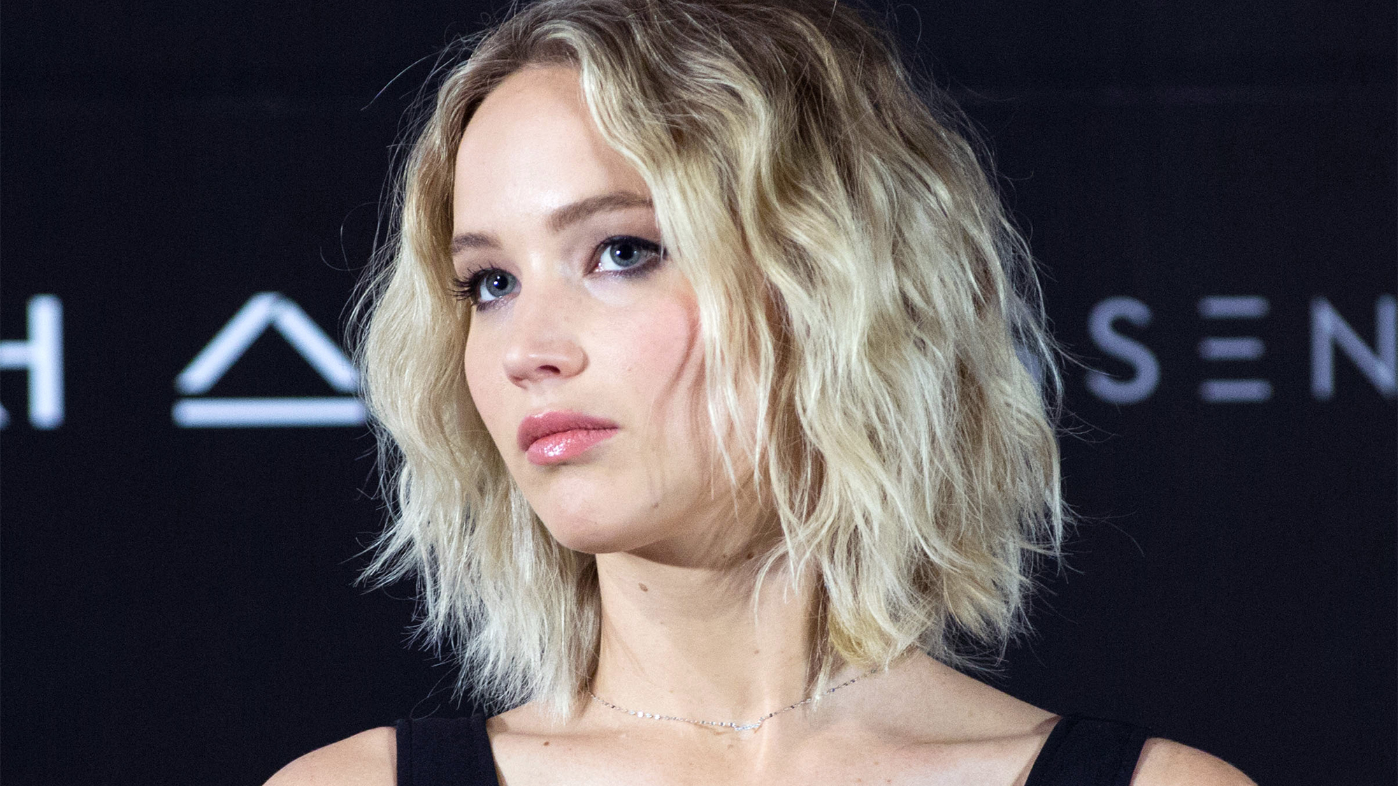 Jennifer Lawrence Says She Was Told To Lose Weight After Degrading Nude Experience Marie Claire UK pic