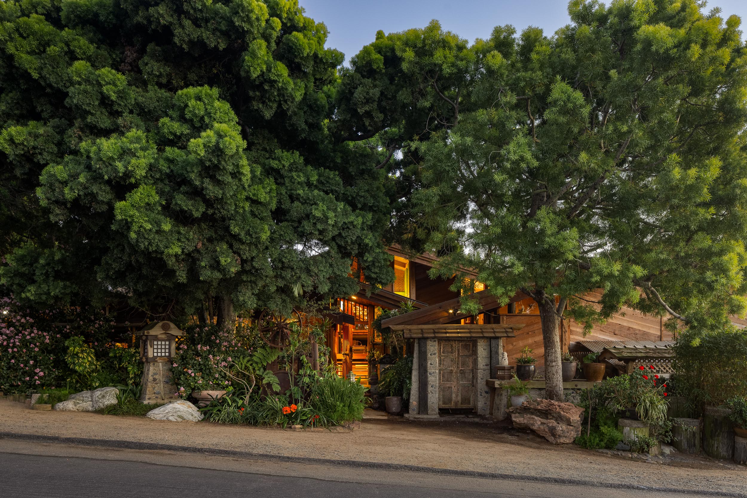 Kendrick Bangs Kellogg chapman residence for sale