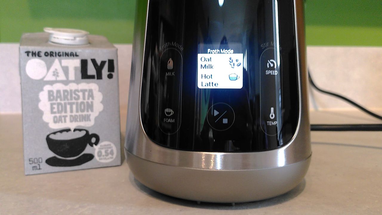 Milk frothing settings on Dreo BaristaMaker screen
