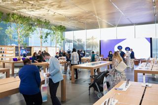 Apple Al Maryah Island Store Opening Interior