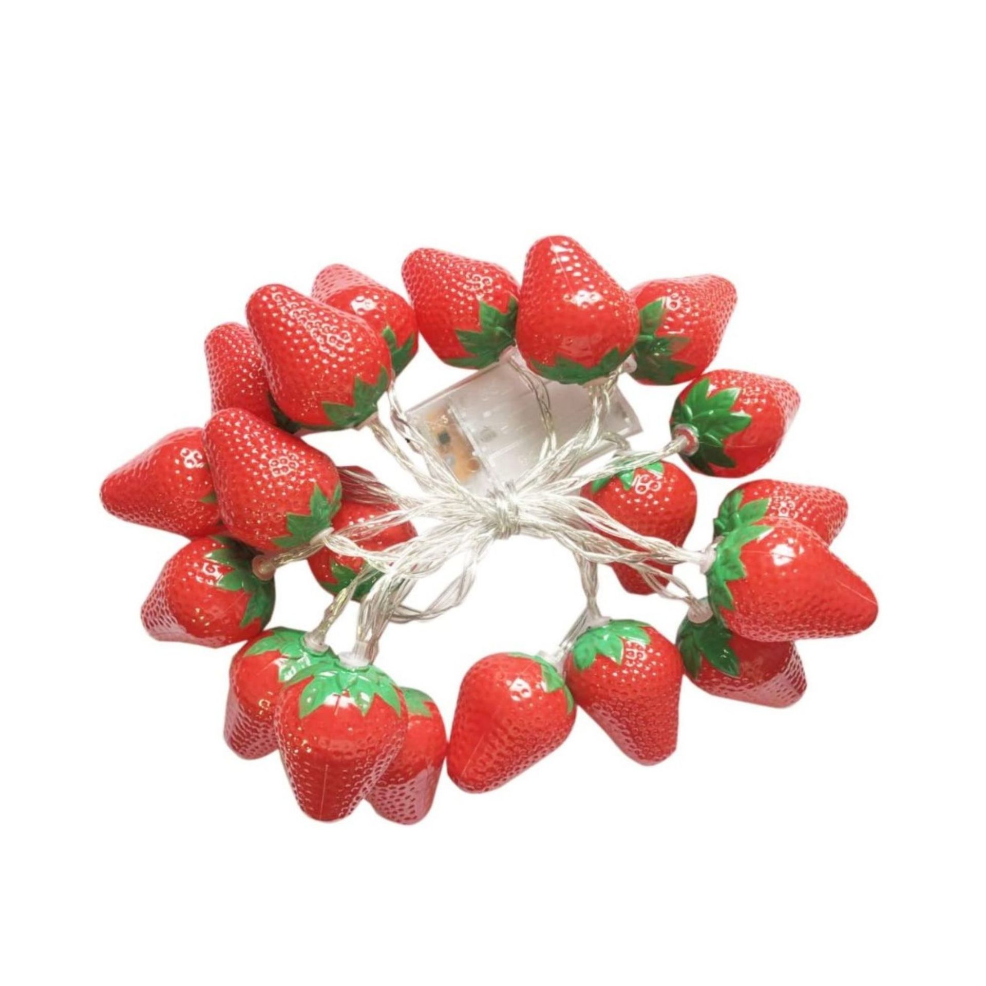 Rantai lampu dengan stroberi
