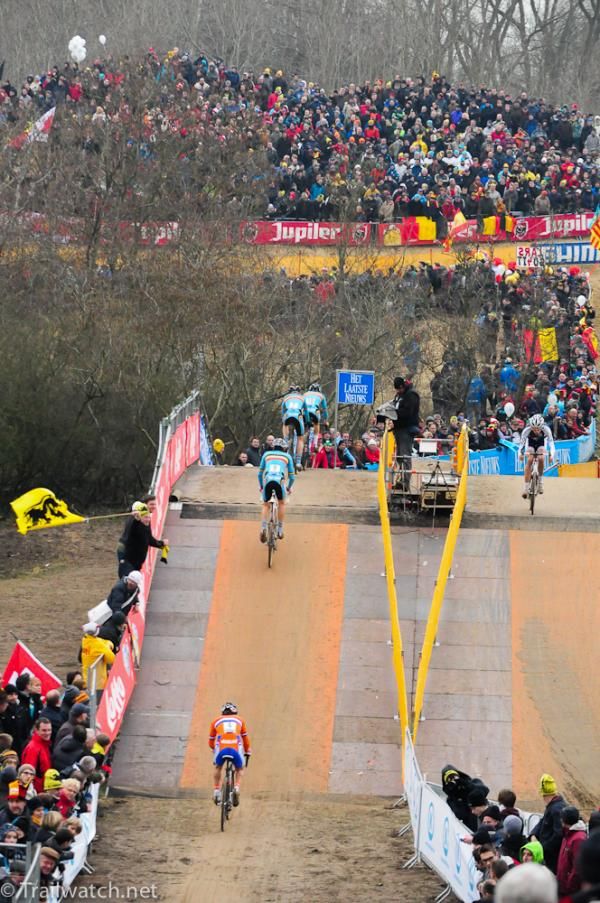 Van Der Heijden (NED) leading Van Der Haar (NED) and Bosman (BEL) with one lap to go