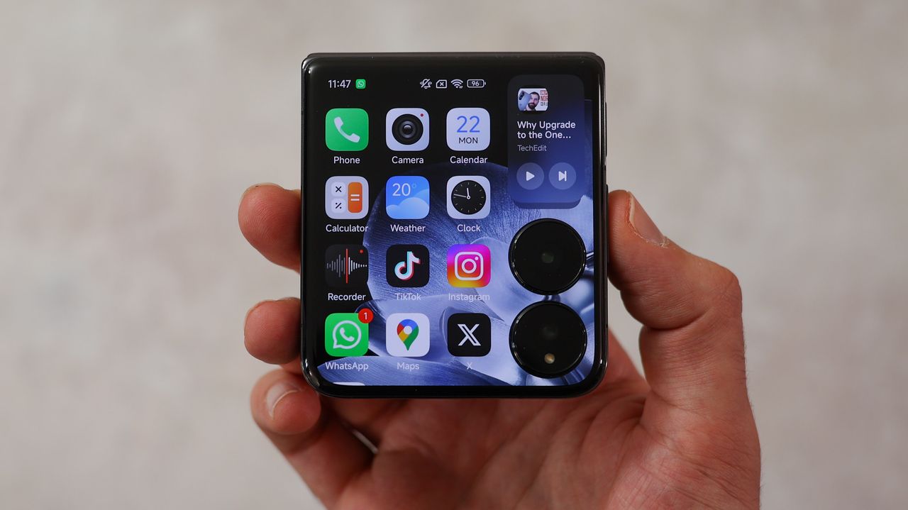 A photo of the Xiaomi Mix Flip