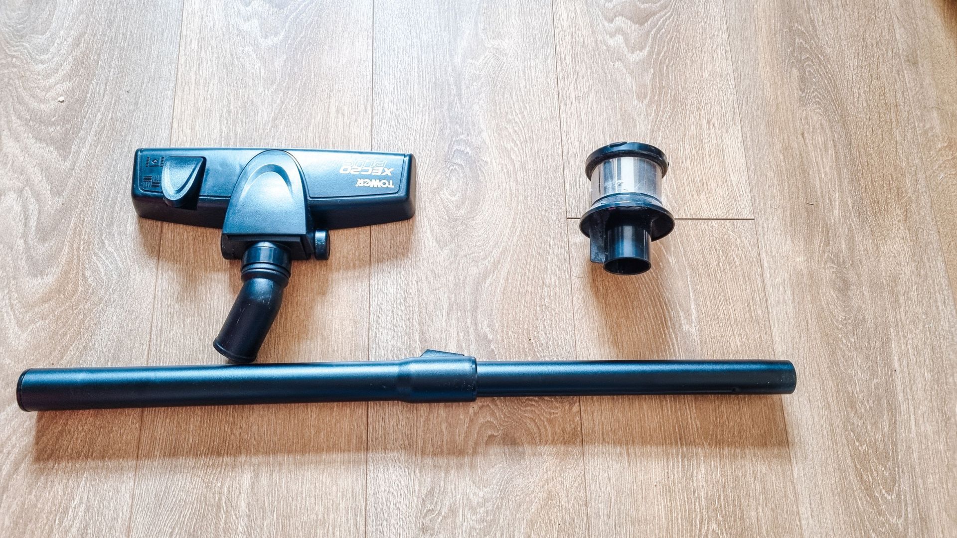 Filter vakum, selang dan sikat