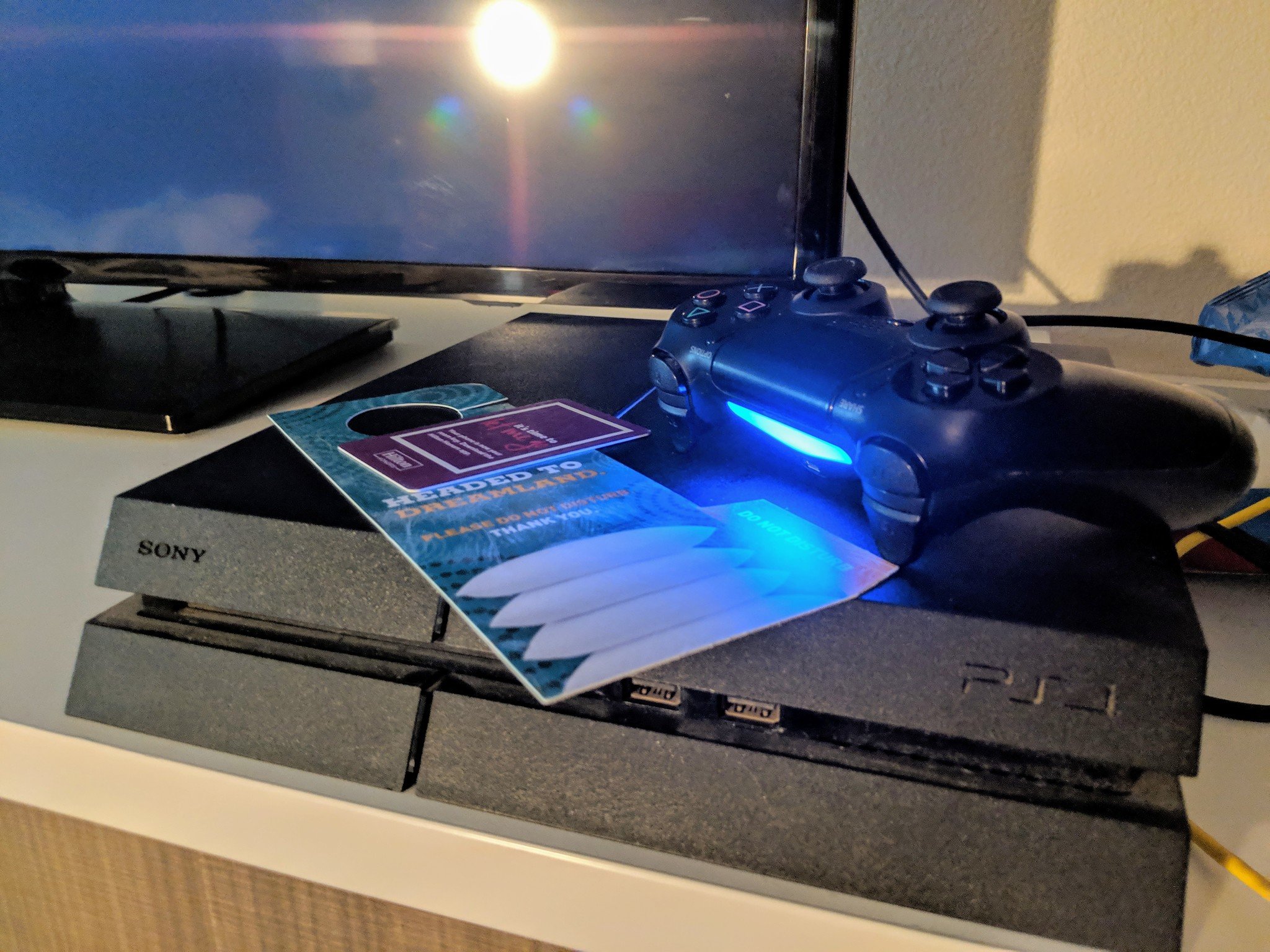 Подключить плейстейшен к проектору. Wi-Fi ps4.